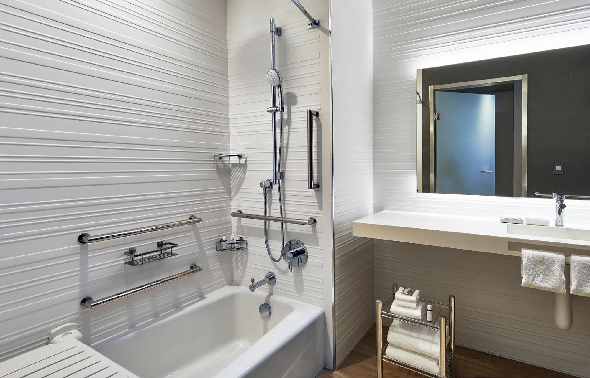 Ac Hotel By Marriott Cleveland Бичвуд Экстерьер фото